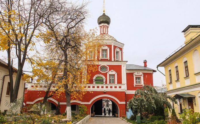 Zachatievský klášter v Moskvě