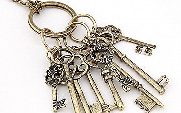 7 keys. Связка ключей. Большая связка ключей. Ключи семерки. К чему снится связка ключей.